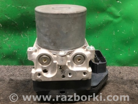 ФОТО Блок ABS для Toyota Sienna (11-16) Киев