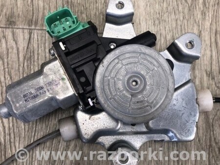 ФОТО Стеклоподъемник для Nissan NV200 USA (2013-) Киев