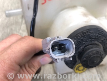 ФОТО Бачок главного тормозного цилиндра для Toyota Prius 30 (09-17) Киев