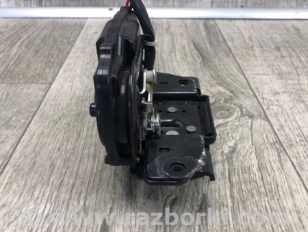 ФОТО Замок крышки багажника для Toyota Prius 30 (09-17) Киев