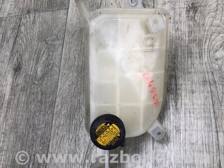 ФОТО Расширительный бачок для Toyota Prius 30 (09-17) Киев
