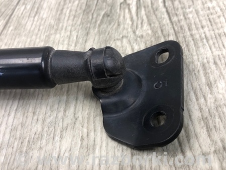 ФОТО Амортизатор крышки багажника для Toyota Prius 30 (09-17) Киев