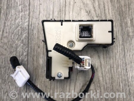 ФОТО Кнопка аварийки для Toyota Prius 30 (09-17) Киев