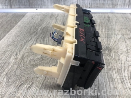 ФОТО Блок управления печкой для Toyota Prius 30 (09-17) Киев