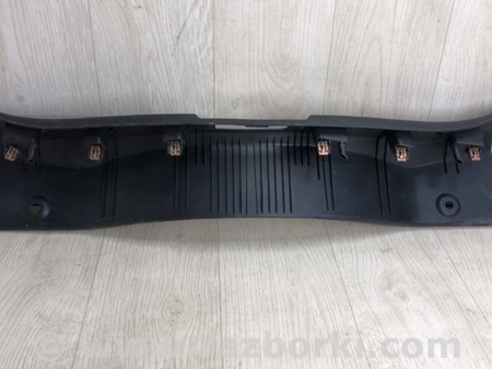 ФОТО Накладка панели багажника внутренняя для Ford Fusion USA 2 поколение (12-15) Киев
