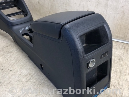 ФОТО Консоль центральная для Volkswagen Jetta USA (10-17) Киев