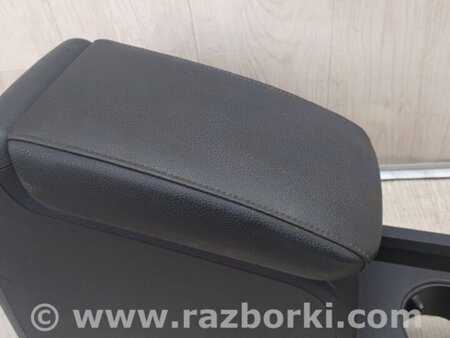 ФОТО Консоль центральная для Volkswagen Jetta USA (10-17) Киев