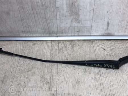 ФОТО Поводок дворника для Volkswagen Jetta USA (10-17) Киев