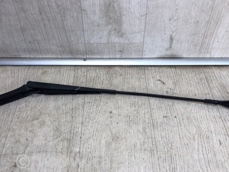 ФОТО Поводок дворника для Volkswagen Jetta USA (10-17) Киев