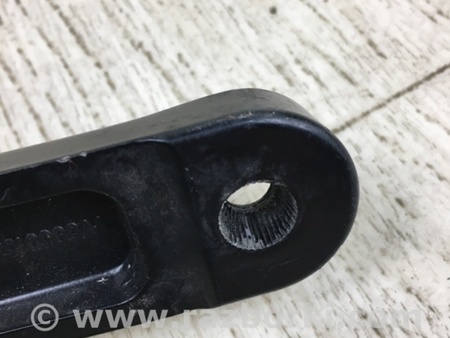 ФОТО Поводок дворника для Volkswagen Passat B7 (09.2010-06.2015) Киев