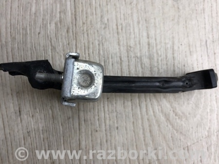 ФОТО Ограничитель двери для Ford Fiesta Mk6 (2008-2017) Киев