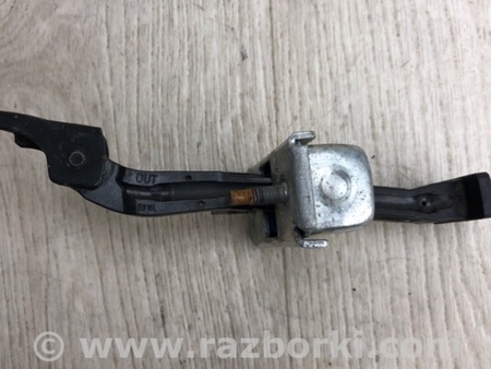 ФОТО Ограничитель двери для Ford Fiesta Mk6 (2008-2017) Киев