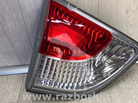 ФОТО Фонарь задний внутренний для Nissan Pathfinder R52 Киев