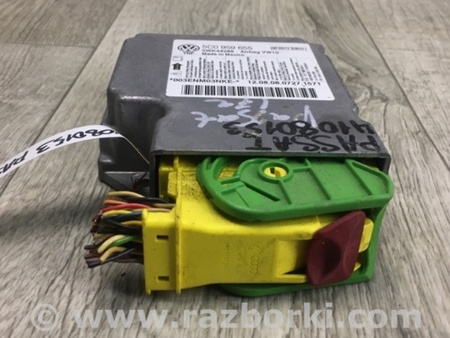 ФОТО Блок управления AIRBAG для Volkswagen Passat B7 (09.2010-06.2015) Киев