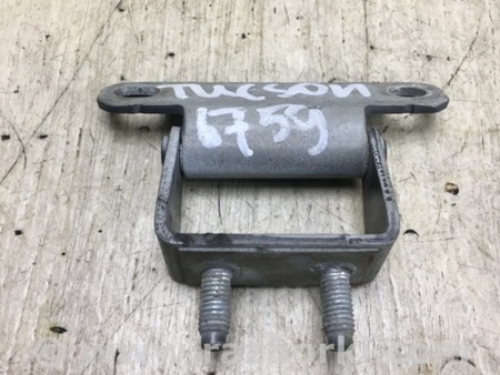 ФОТО Петля крышки багажника для Hyundai Tucson LM (09-15) Киев