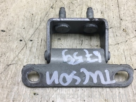 ФОТО Петля крышки багажника для Hyundai Tucson LM (09-15) Киев
