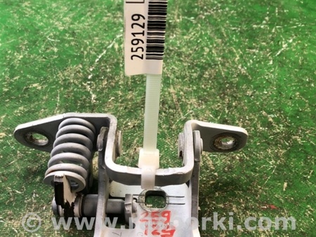 ФОТО Петля двери нижняя для Jeep Compass (06-15) Киев