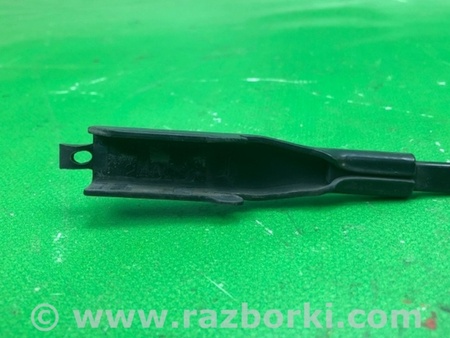 ФОТО Поводок дворника для Ford Focus 3 (01.2010 - 03.2018) Киев
