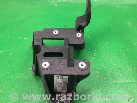ФОТО Кронштейн для Ford Focus 3 (01.2010 - 03.2018) Киев