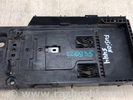 ФОТО Полка аккумулятора для Ford Fusion USA 2 поколение (12-15) Киев