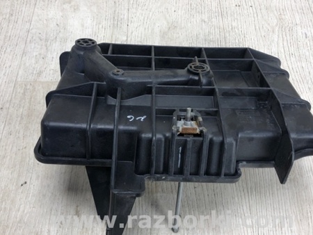 ФОТО Полка аккумулятора для Ford Edge 1 U387 (01.2006-04.2015) Киев