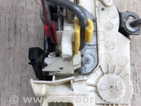 ФОТО Замок двери для Jeep Compass (06-15) Киев
