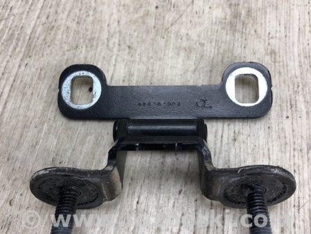 ФОТО Петля крышки багажника для Jeep Patriot (10-17) Киев