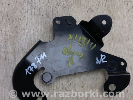 ФОТО Кронштейн для Mazda 3 BM (2013-...) (III) Киев