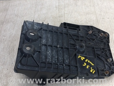 ФОТО Полка аккумулятора для Mazda 3 BM (2013-...) (III) Киев