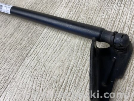 ФОТО Амортизатор крышки багажника для Ford Focus 3 (01.2010 - 03.2018) Киев