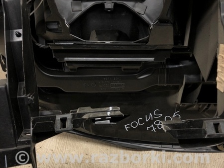 ФОТО Торпеда для Ford Focus 3 (01.2010 - 03.2018) Киев