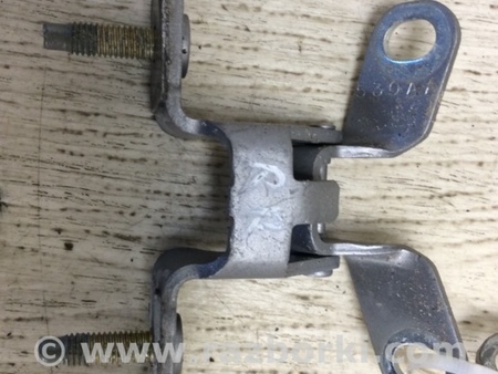 ФОТО Петля крышки багажника для Jeep Compass (06-15) Киев