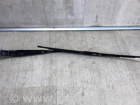 ФОТО Поводок дворника для Jeep Patriot (10-17) Киев