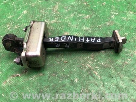 ФОТО Ограничитель двери для Nissan Pathfinder R52 Киев