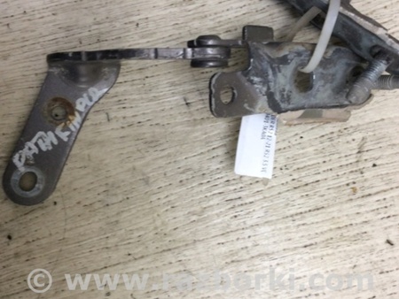 ФОТО Петля крышки багажника для Nissan Pathfinder R52 Киев