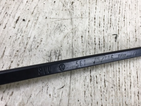 ФОТО Поводок дворника для Volkswagen Passat B7 (09.2010-06.2015) Киев