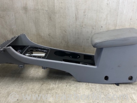 ФОТО Консоль центральная для Volkswagen Passat B7 (09.2010-06.2015) Киев