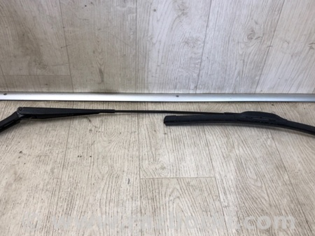 ФОТО Поводок дворника для Volkswagen Passat B7 (09.2010-06.2015) Киев