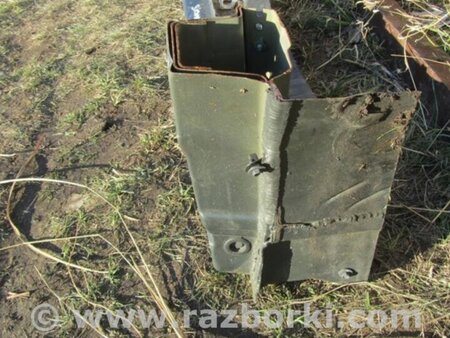 ФОТО Стойка кузова центральная для Toyota Sienna (11-16) Киев