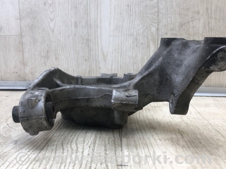 ФОТО Цапфа для Audi (Ауди) A3 8V1, 8VA, 8V7, 8VS (03.2012-...) Киев