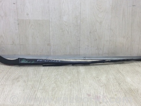 ФОТО Поводок дворника для Nissan Pathfinder R52 Киев