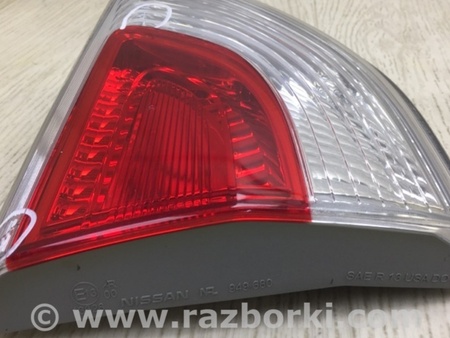 ФОТО Фонарь задний внутренний для Nissan Pathfinder R52 Киев