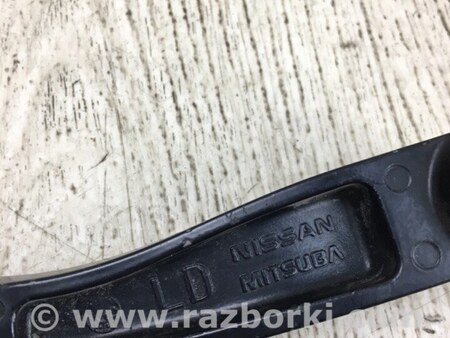 ФОТО Поводок дворника для Nissan NV200 USA (2013-) Киев