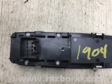 ФОТО Кнопка стеклоподьемника для Dodge Dart (12-16) Киев
