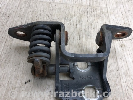ФОТО Петля двери нижняя для Jeep Patriot (10-17) Киев