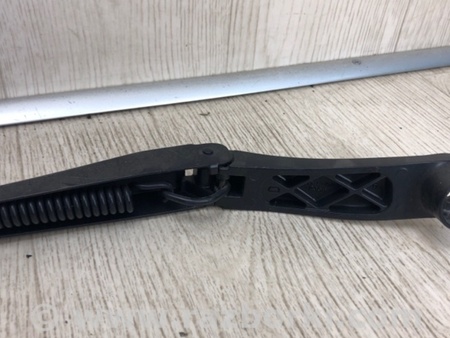 ФОТО Поводок дворника для KIA Forte YD (2012-) Киев