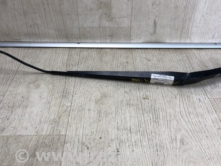 ФОТО Поводок дворника для Chevrolet Malibu Киев