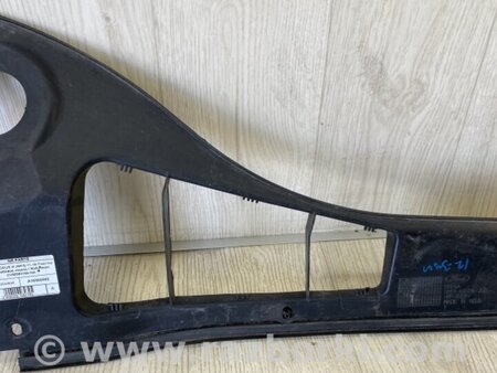 ФОТО Пластик под лобовое стекло (Жабо) для Ford Focus 3 (01.2010 - 03.2018) Киев