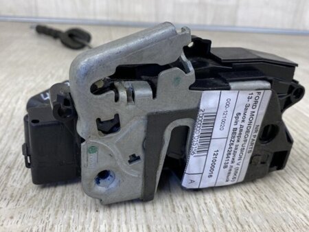 ФОТО Замок двери для Ford Fusion USA 2 поколение (12-15) Киев