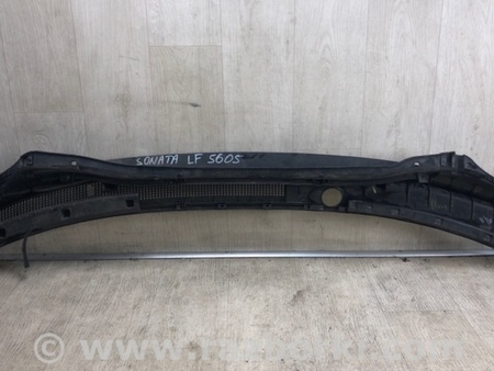 ФОТО Пластик под лобовое стекло (Жабо) для Hyundai Sonata LF (04.2014-...) Киев